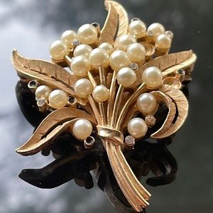 Brooch